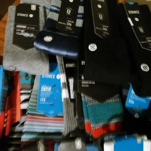 BRAND NEW LOT OF 20 MENS STANCE SOCKS SIZE: M & L